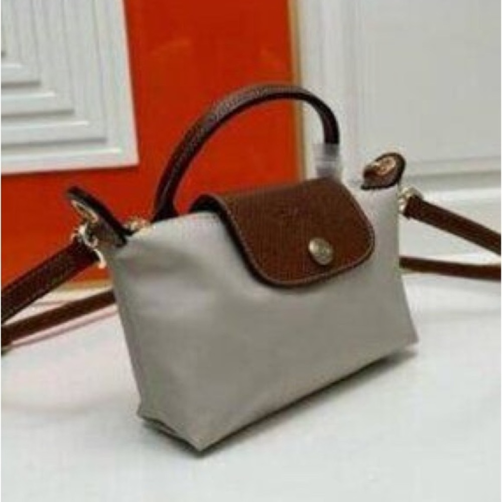 Longchamp women's bags. - Picture 2 of 4